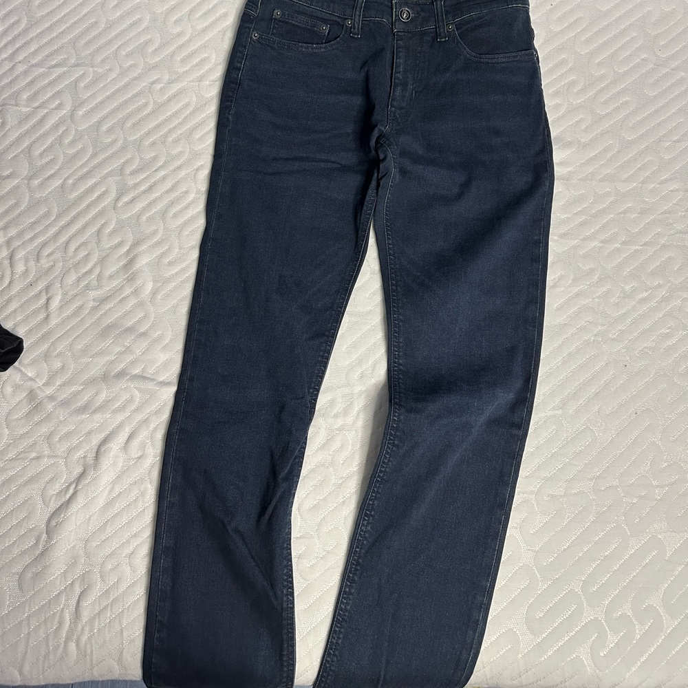 Men’s dark jean’s